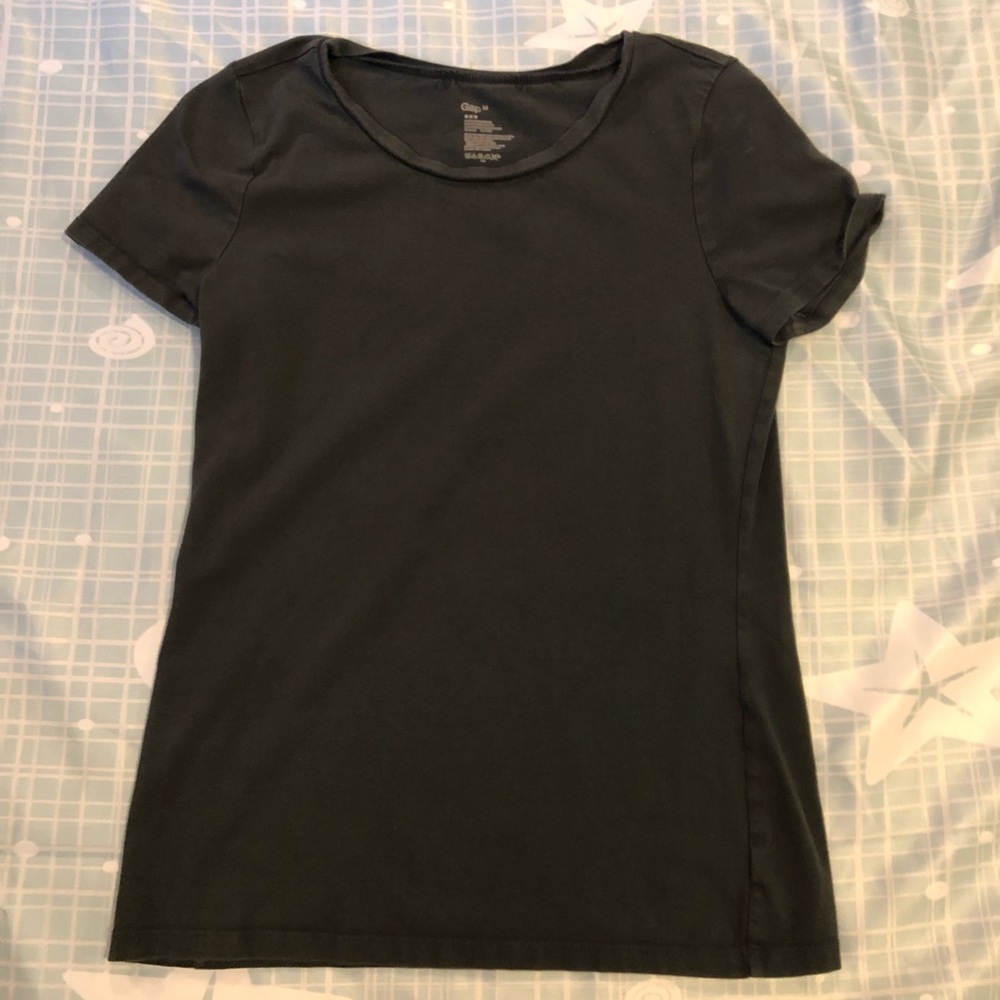 Gap size medium shirt